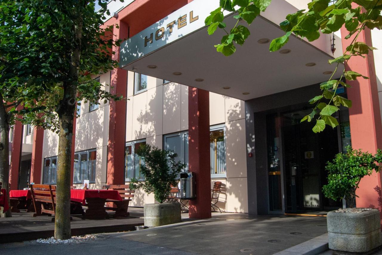 Hotel Prunk Sezana Exterior photo