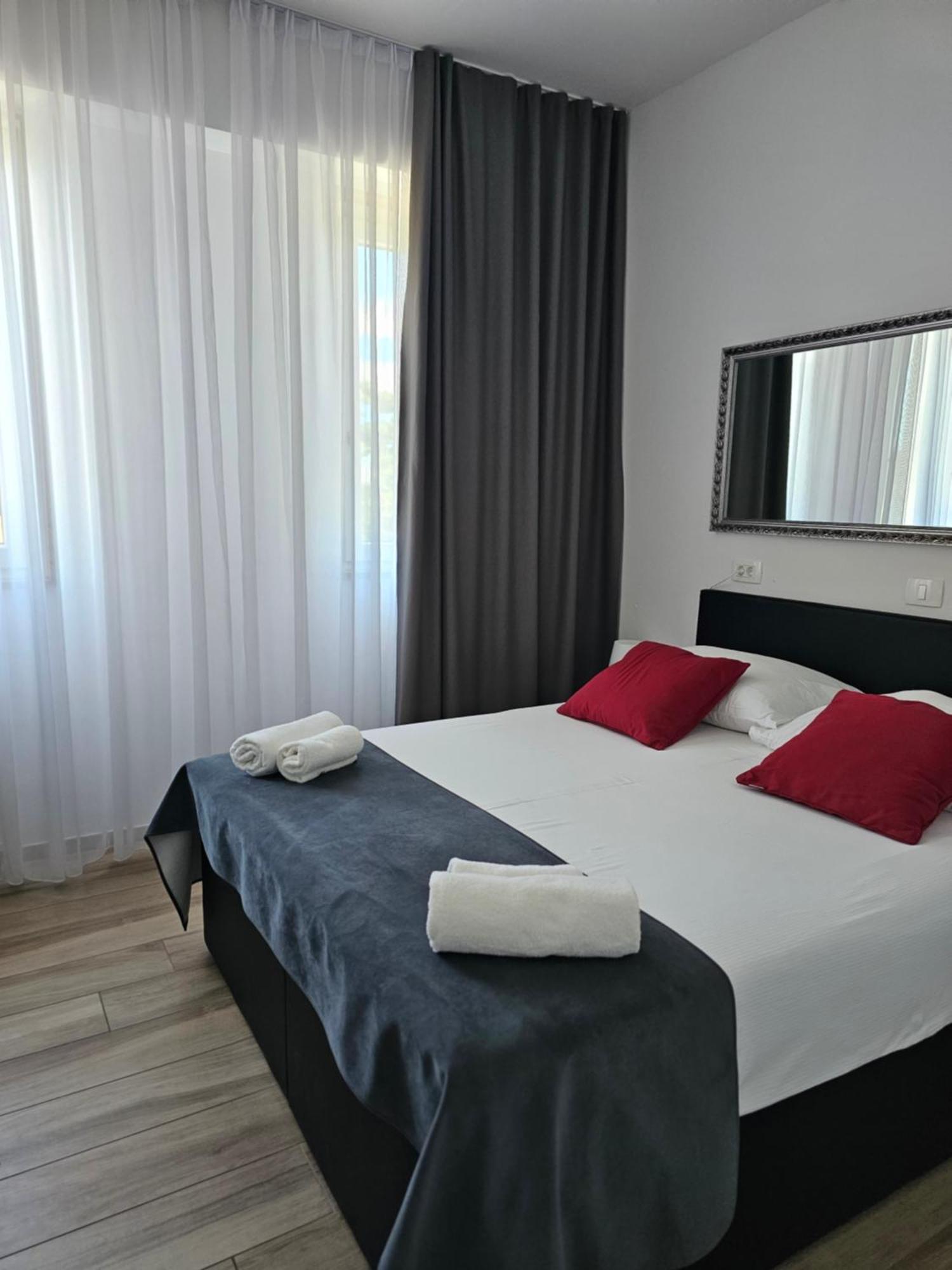 Hotel Prunk Sezana Exterior photo